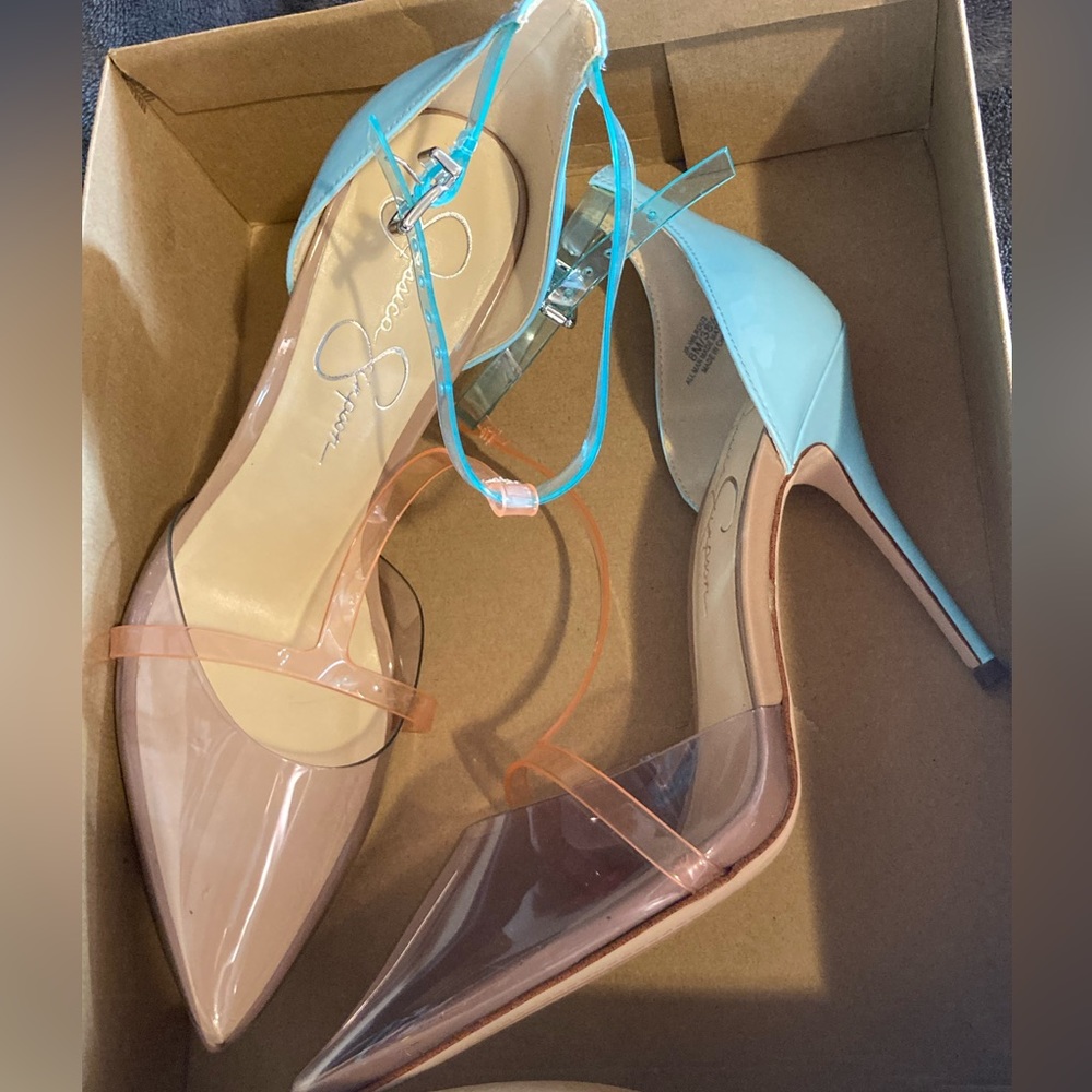 Jessica Simpson High heel